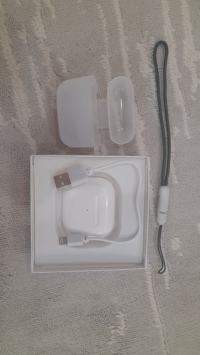 Airpods с шнуром