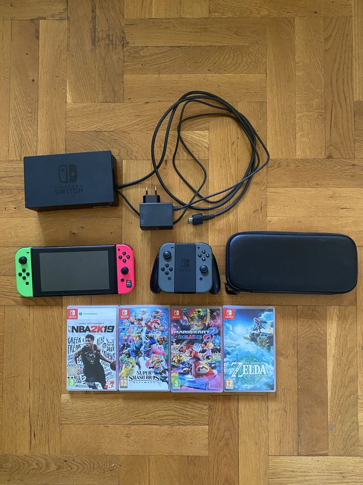 Nintendo Switch с 4 джойкона + 4 игри