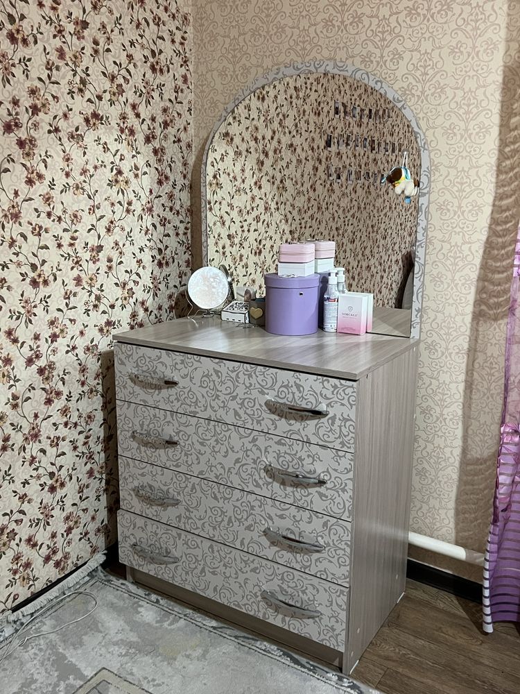 Продается шкаф, комод, кровать для детской