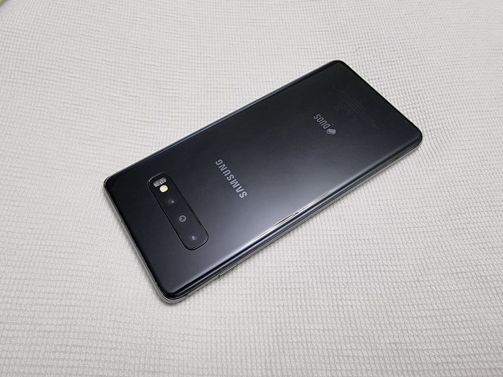 Samsung S10+ Duos ireprosabil