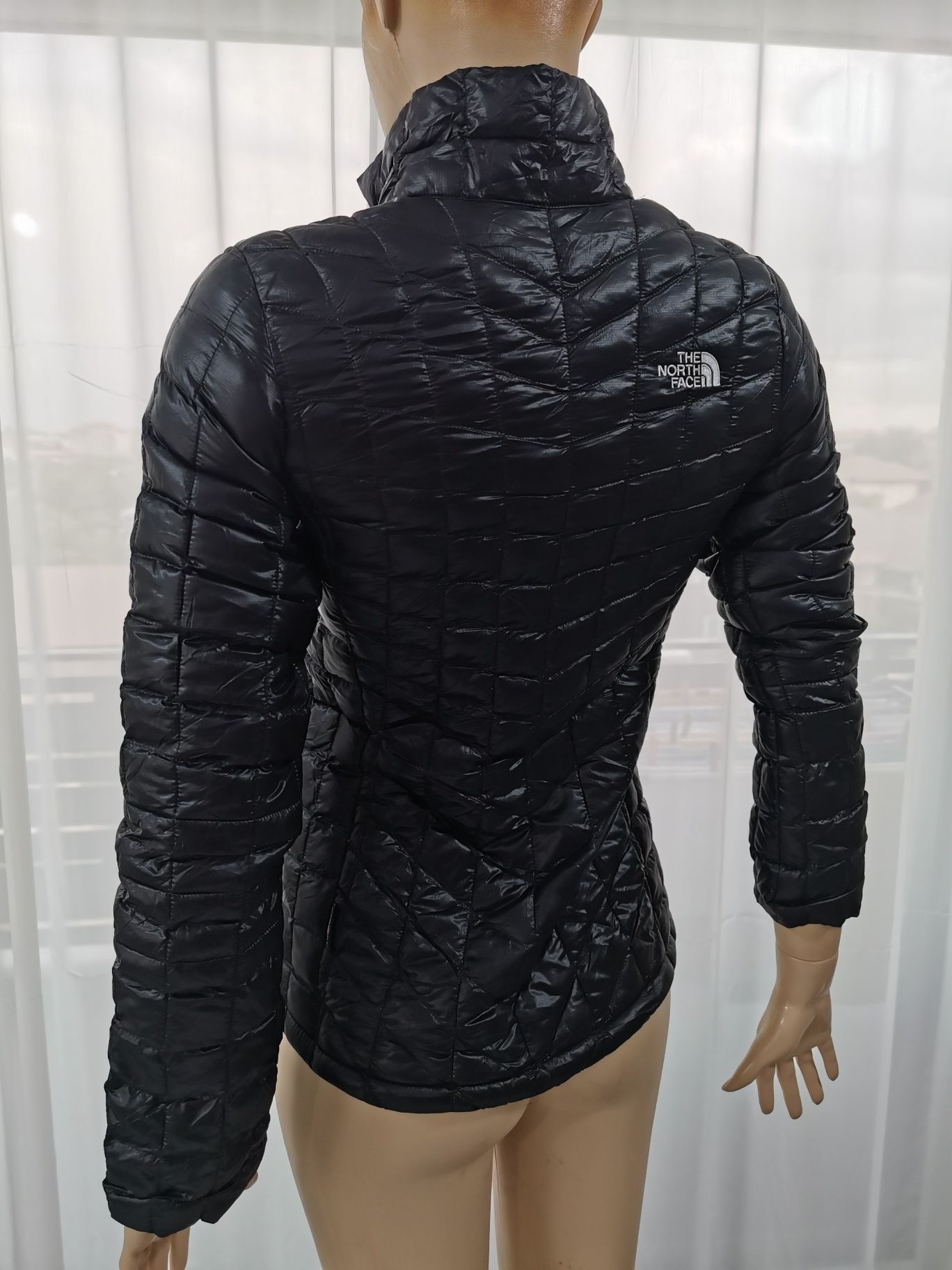 Geaca dama The North Face thermoball XS