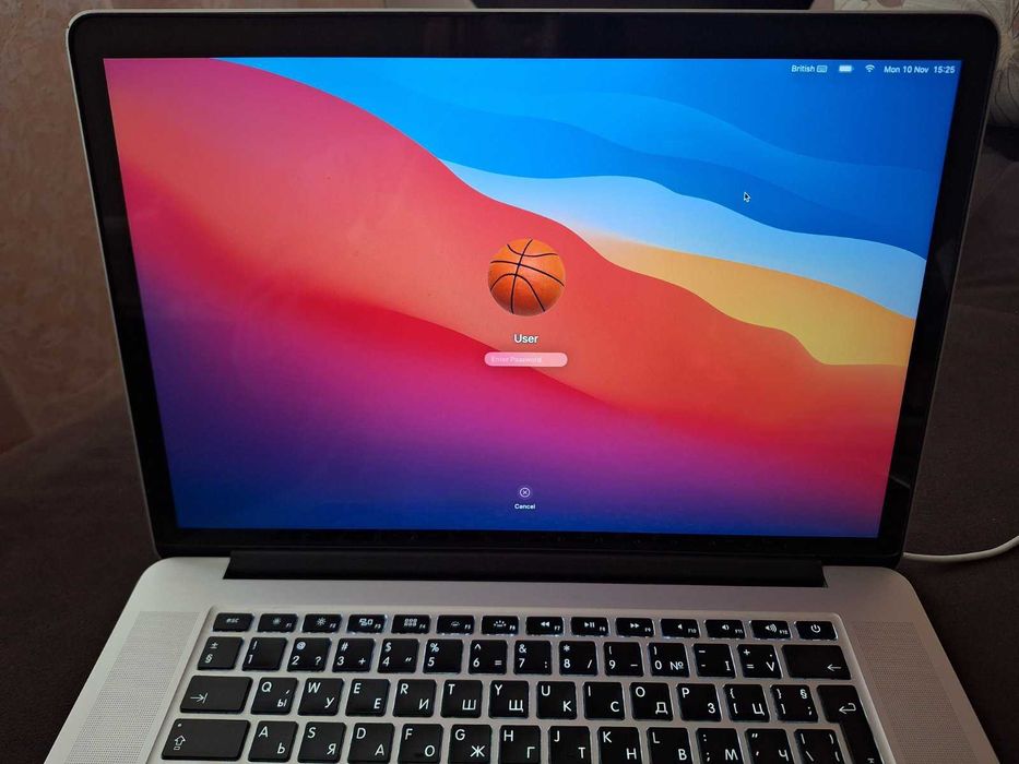 Apple MacBook Pro 15" (Mid-2015, Retina), 16GB RAM, SSD, кирилица
