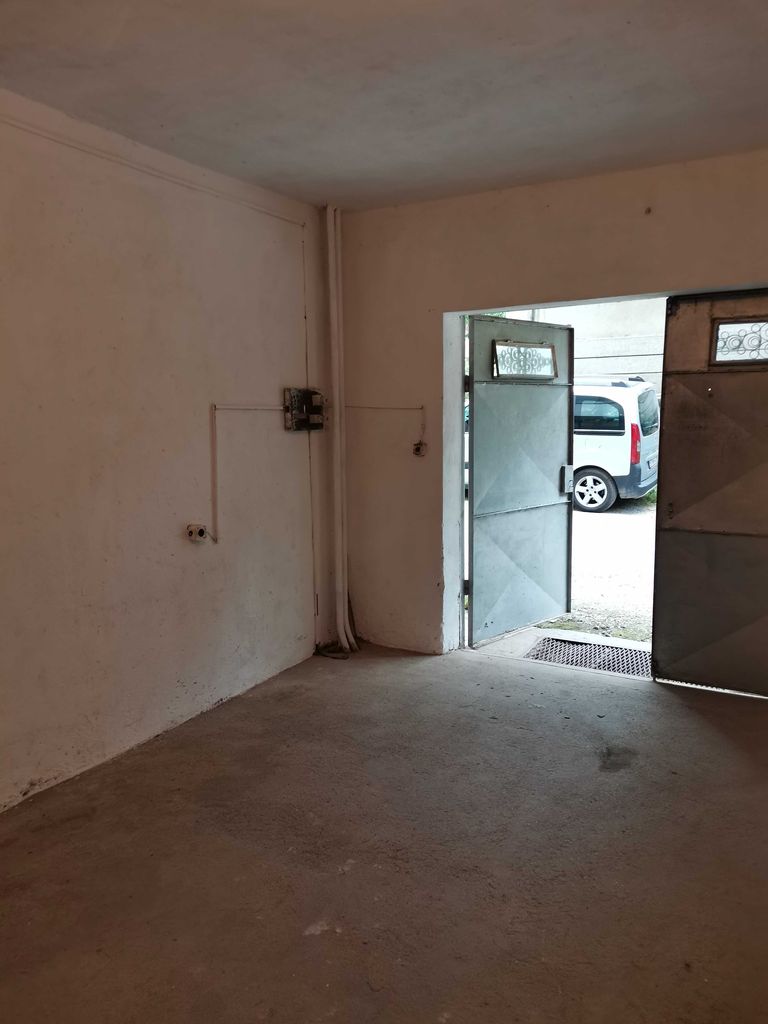 Продава се Гараж / Паркомясто в Велико Търново, Картала - 18 кв.м за 1139 €/кв.м - Снимка #2