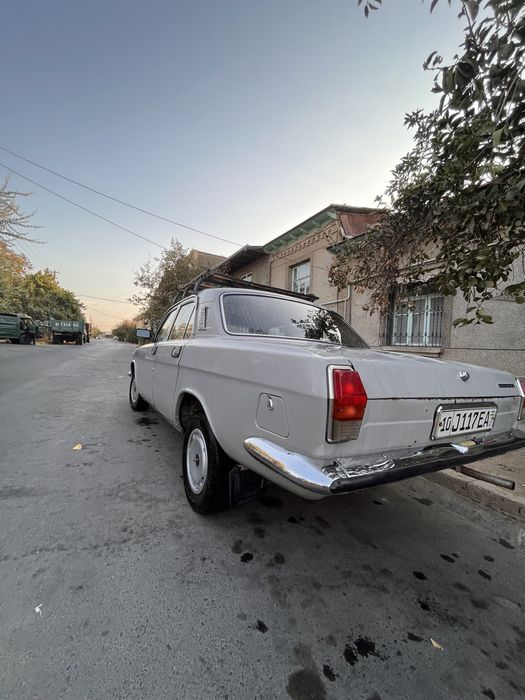 Volga 2410 sotiladi