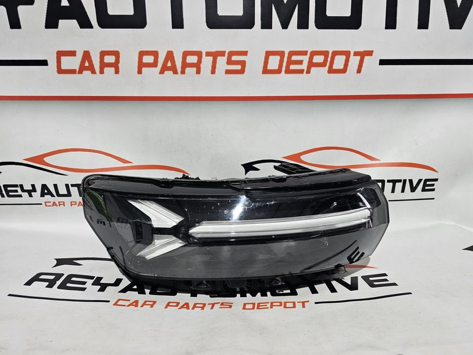 Far dreapta led Dacia Duster 3 Bigster cod 260107725R