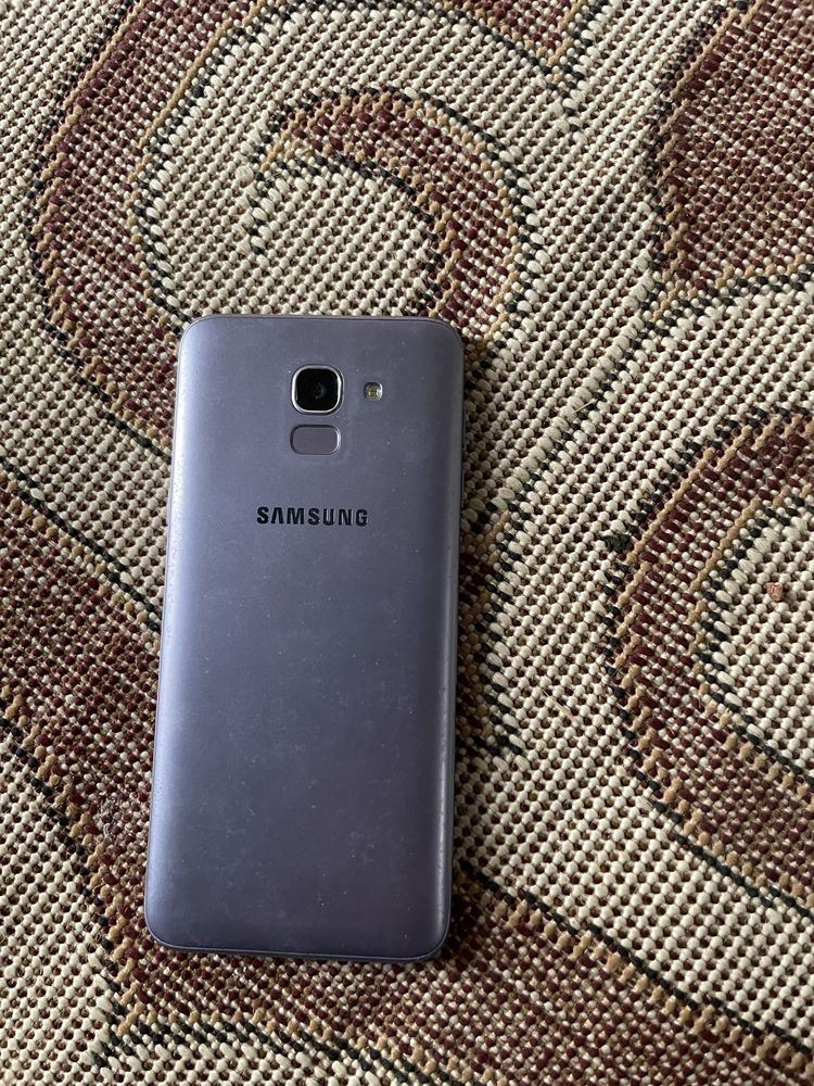 продается самсунг galaxy A6
