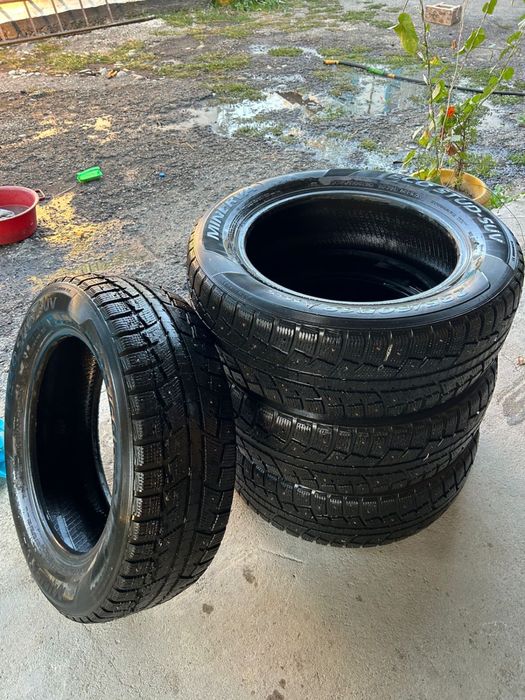 Продам зимний шина 235/60/18R комплект шипованный