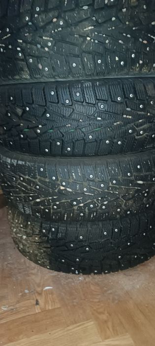 Продам зимнюю резину 185/60R15