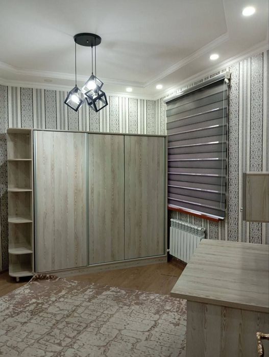 Здаецая 4 комнатная квартира массив куйлюк 1