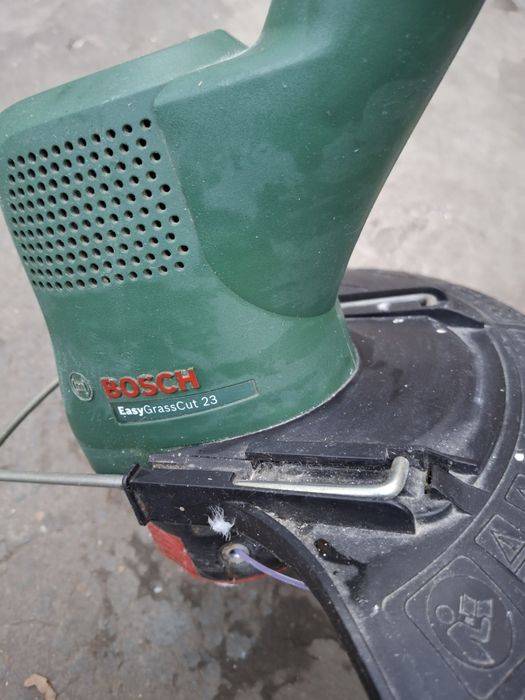 Motocoasa Bosch electrica