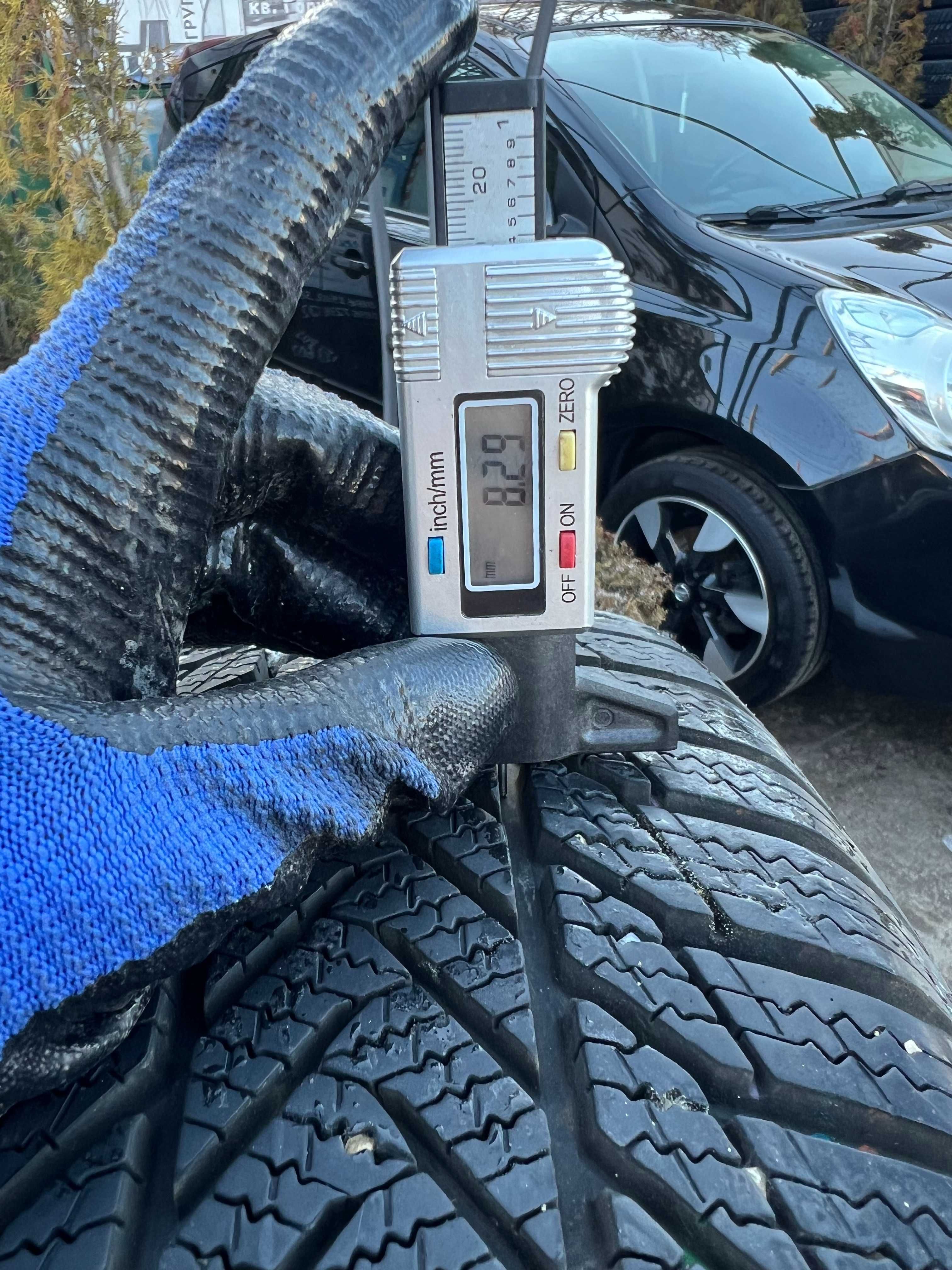 5х114.3 6.0Jx15 ET50 джанти със зимни гуми и тасове от Мазда/Mazda!!