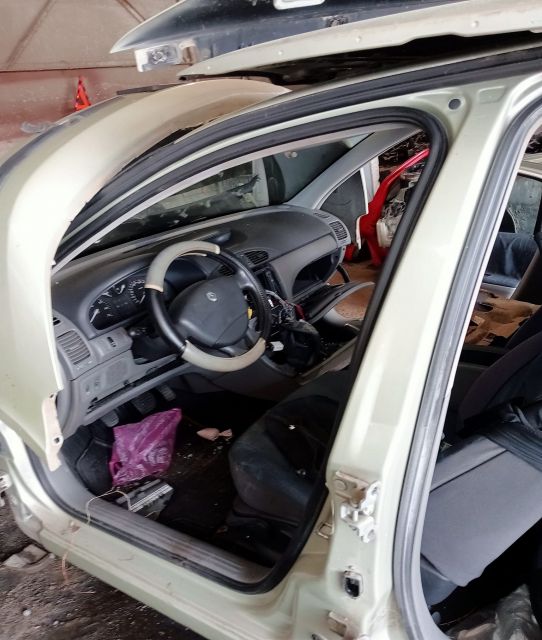Conducta AC Renault Laguna a 2-a generatie