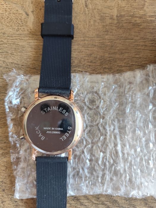 Часовник и гривна комплект