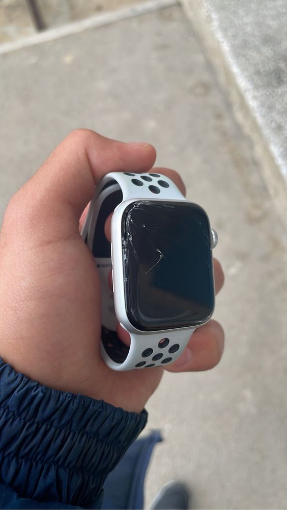 apple watch se nike 44 mm