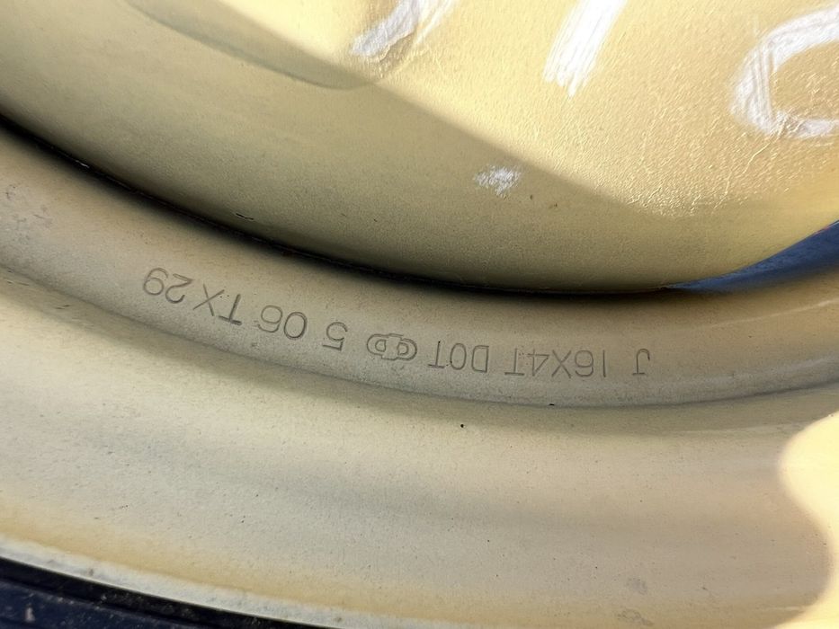 Резвервна гума(патерица) за Toyota Prius