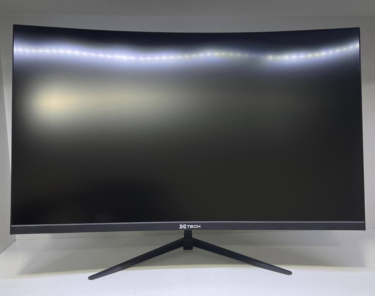 Xtech 32 100hz monitor yaxshi holatda aybi yoq