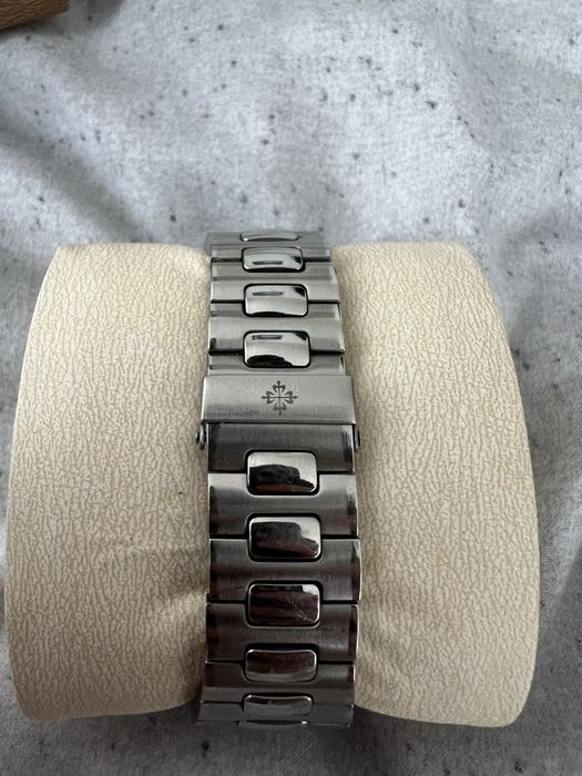 Часовник PATEK Philipe