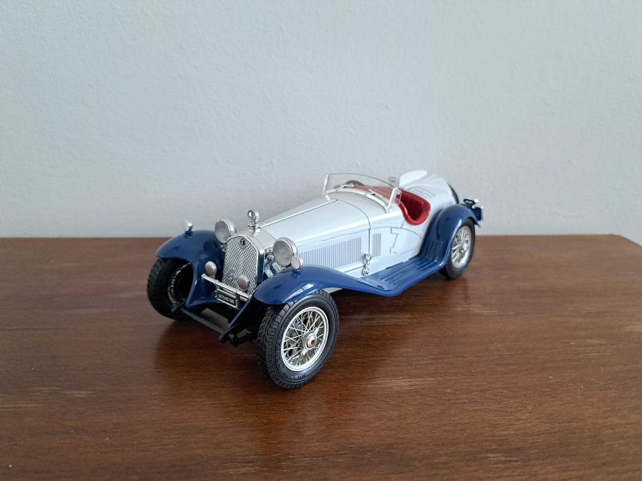 Machete Bburago la scara 1:18 Mercedes, Alfa Romeo, Jaguar, Bugatti