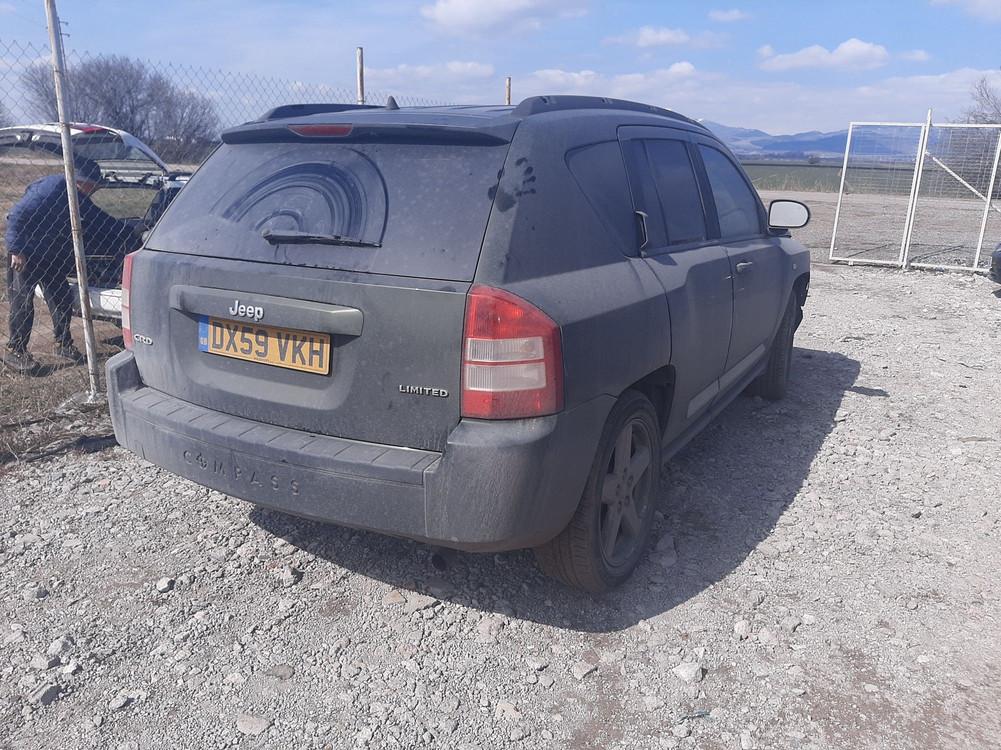 За части Jeep Compass 2000 кубика дизел ръчни скорости 2009 година