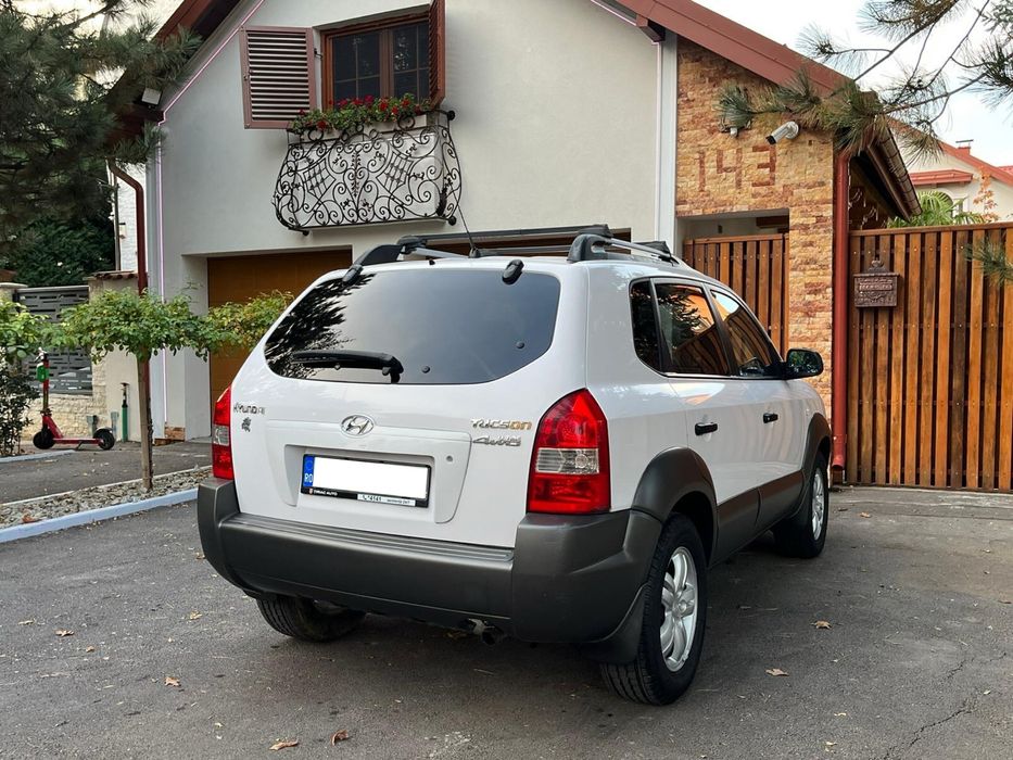 Hyundai TUCSON 2008 100.000KM 2.0i 4x2! Proprietar unic de nouă