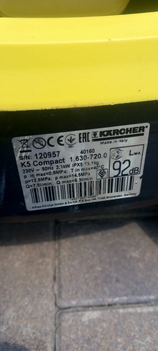 Aparat de spălat cu presiune Karcher k4