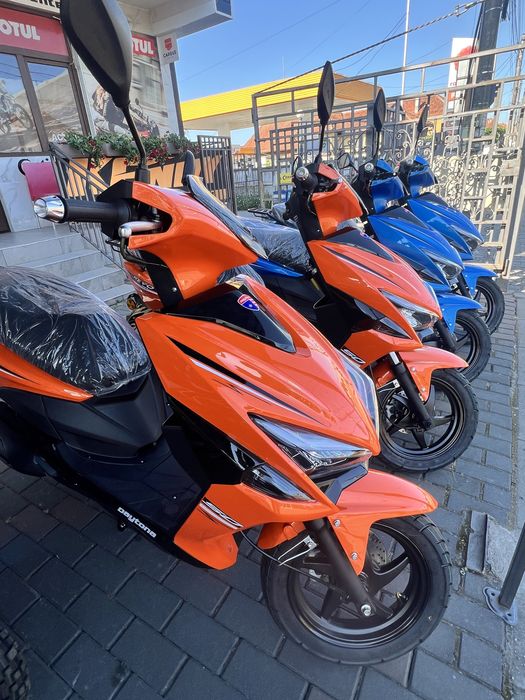 Scuter Revo 50 Daytona fara permis