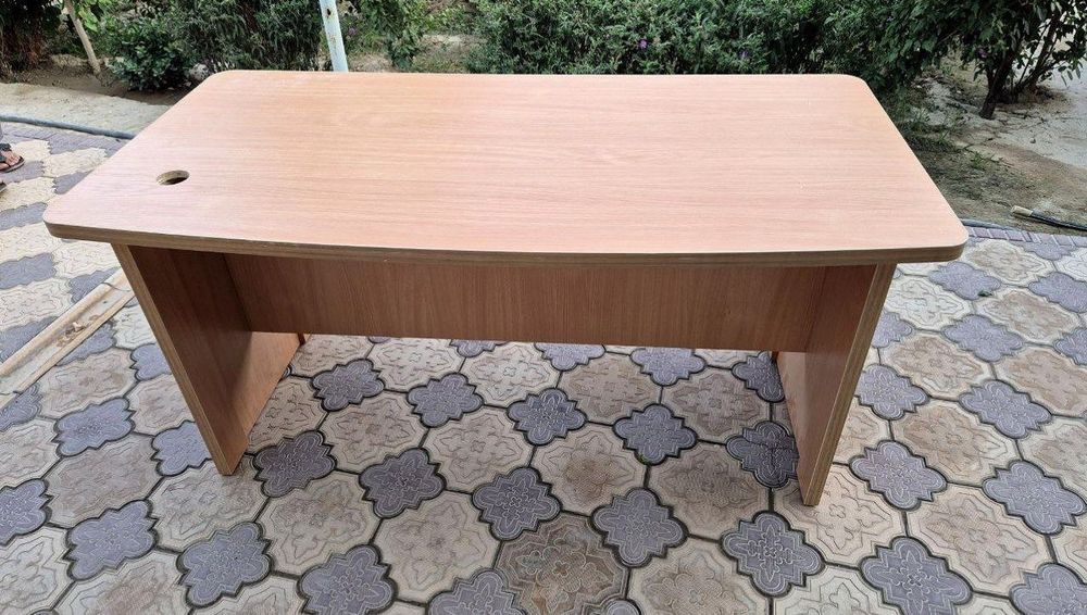 160 ga 80 Stol Sotiladi