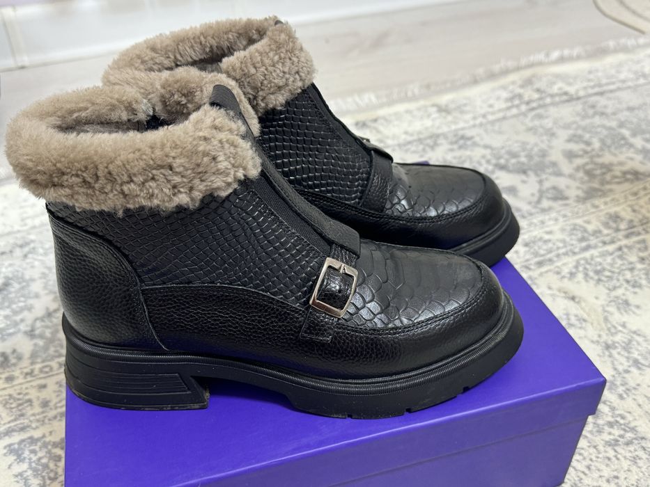 Натуральные зимние женские ботинки