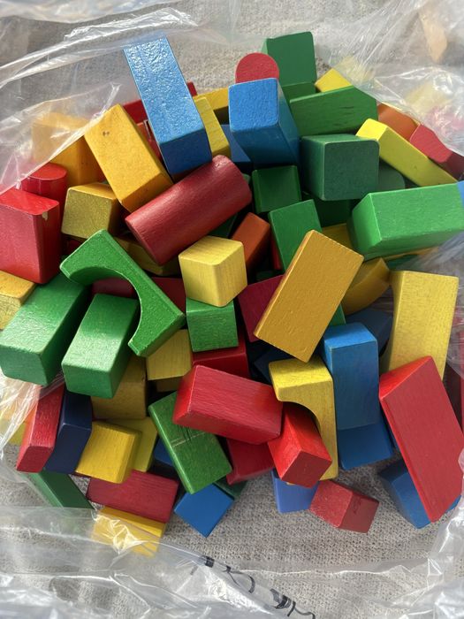 Lot cuburi din lemn