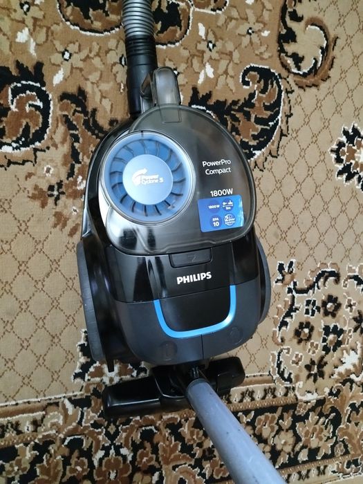Пылесос Филипс кантейнер