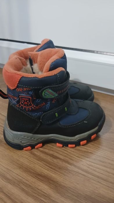 Зимние детские сапоги