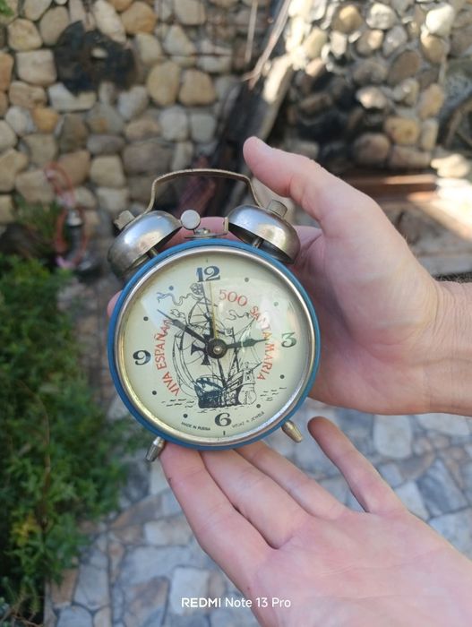 Стар будилник Руски