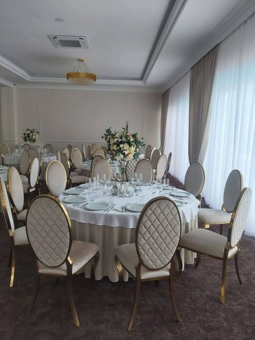 Decor pentru evenimente cu flori de matase naturala