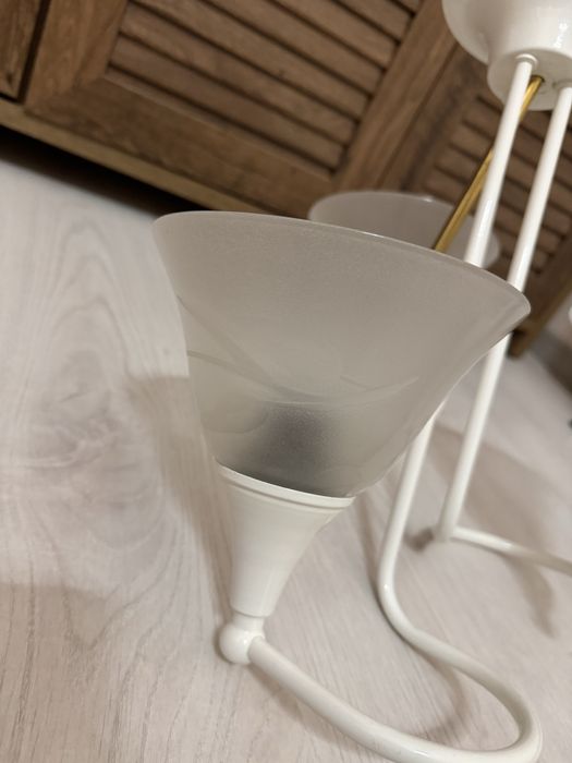 Интериорен полилей