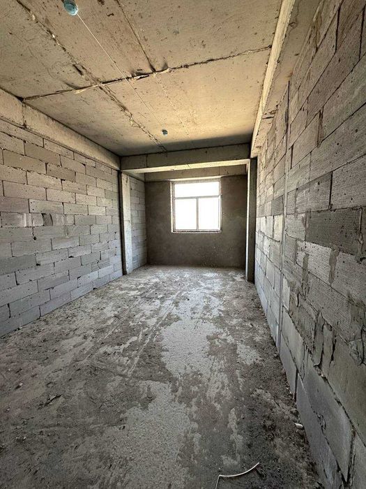 Продаётся просторная квартира 2/8/11 в новостройке Площадь: 75 м²