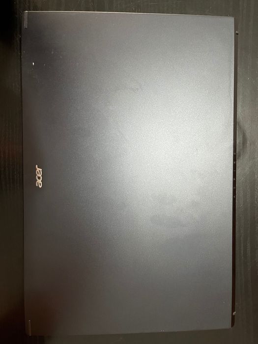 Vând acer aspire 7