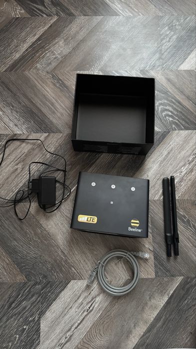 Продам роутер LTE Wi-Fi роутер ZTE MF296R (Beeline)