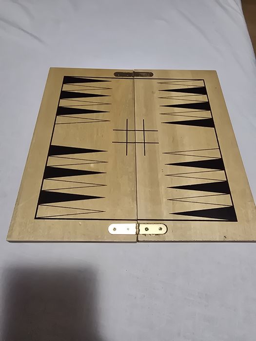 Шах комплект дъска и фигури 50лв