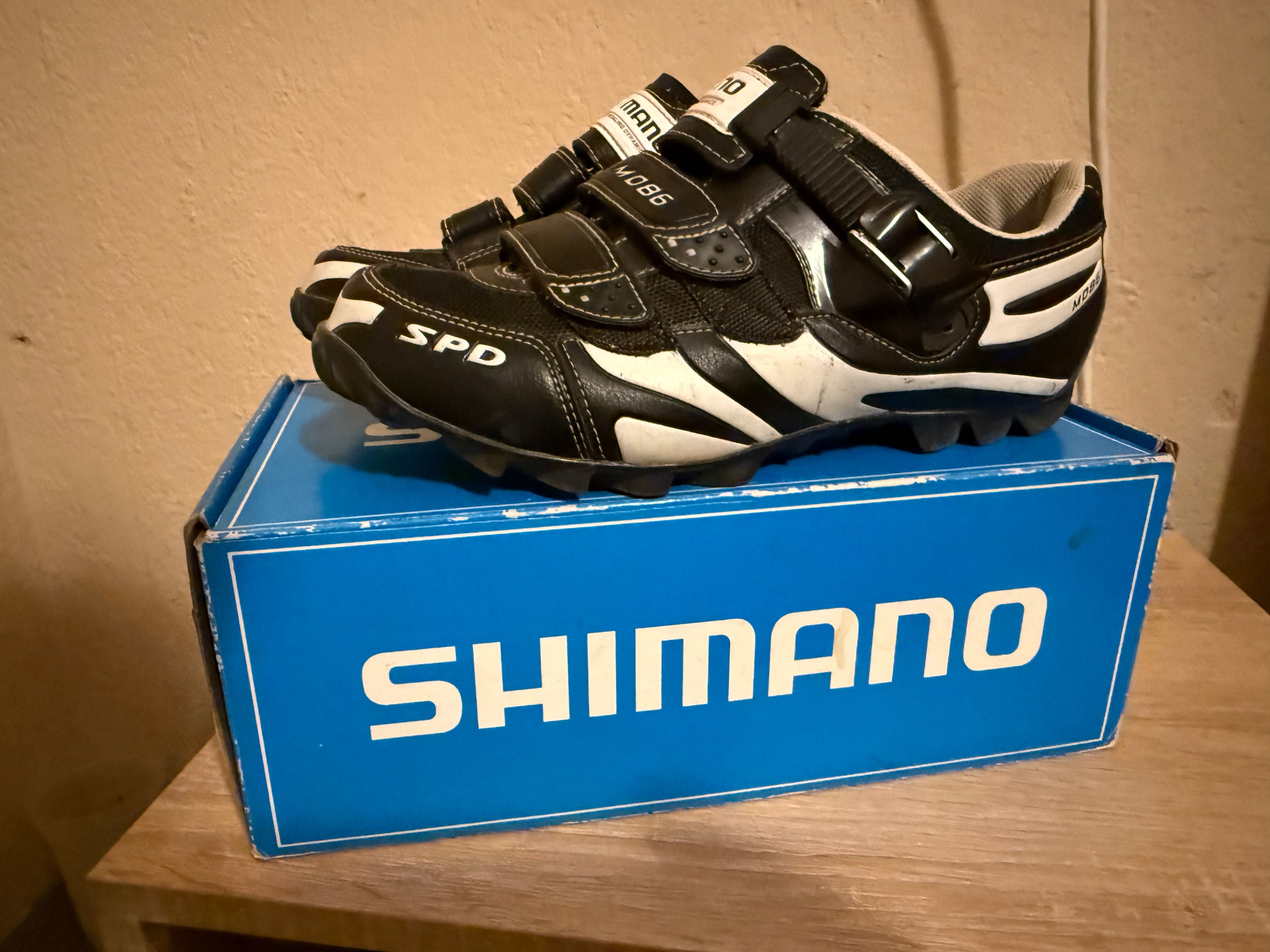 Продавам шпайкове shinano m086 SPD