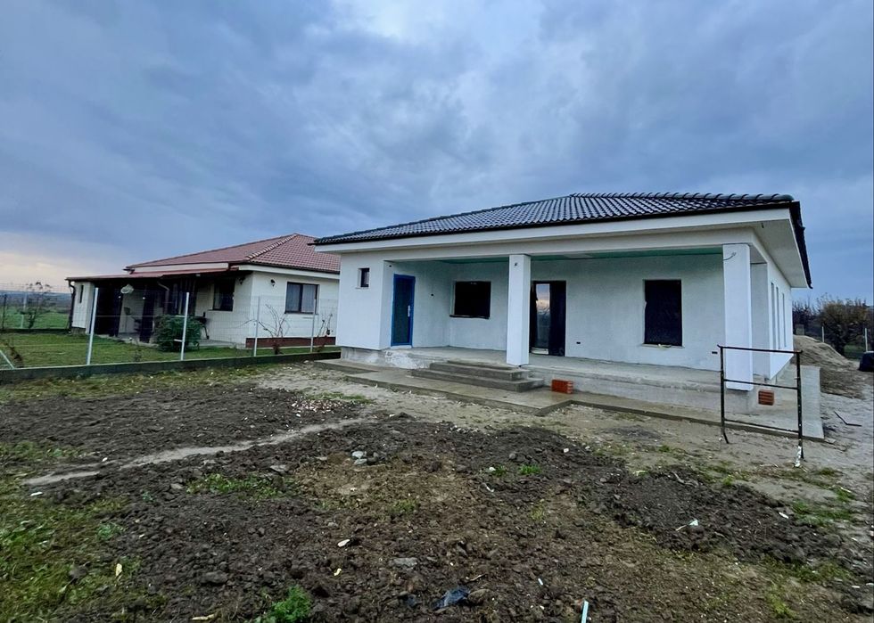 De vanzare casa noua ,zona Balta Blondă