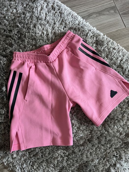 Оригинални мъжки къси панталони Adidas S размер