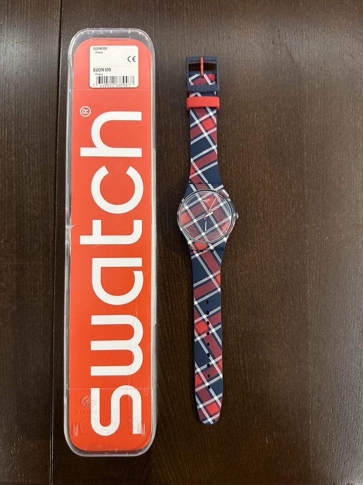 Часовник SWATCH SUON109