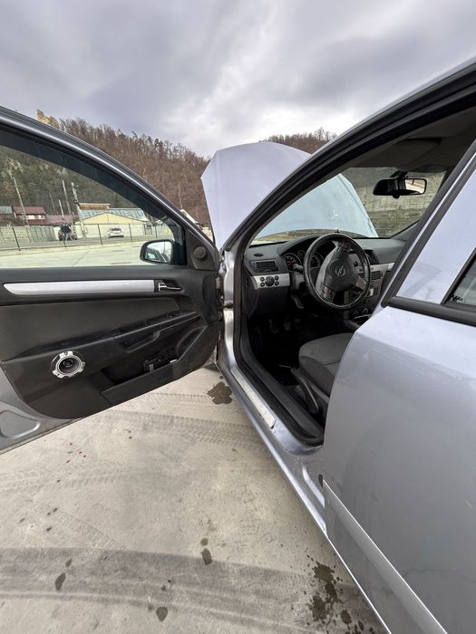 Opel astra h 1.6 benzina