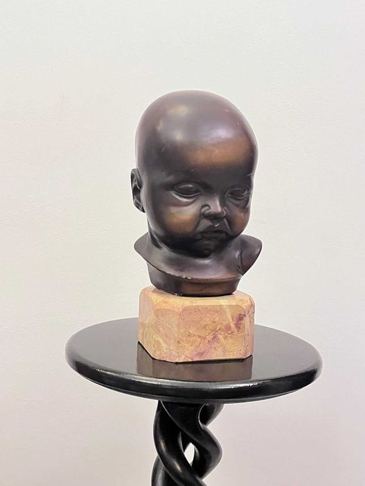Statueta bibelou figurina bibelouri ieftina grea deosebita semnata