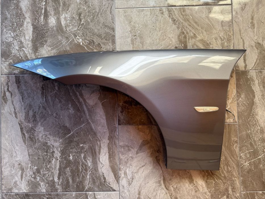 BMW e90 E91 LCI БМВ фейслифт калник ляв, сив А52.