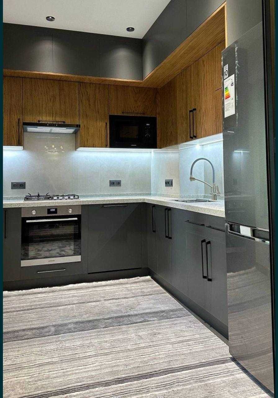 V1173 ПРОДАЕТСЯ 4/3/4 100м2  Ц-7/ ЦУМ Ул.Чимкентская