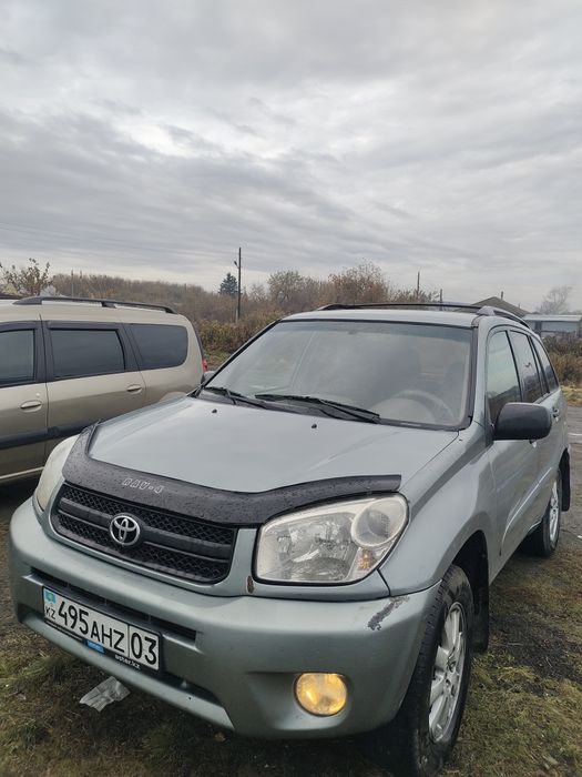 Тойота Раф 4 2005 года