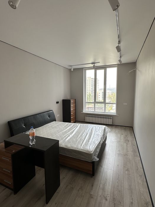 Кровать с матрасом