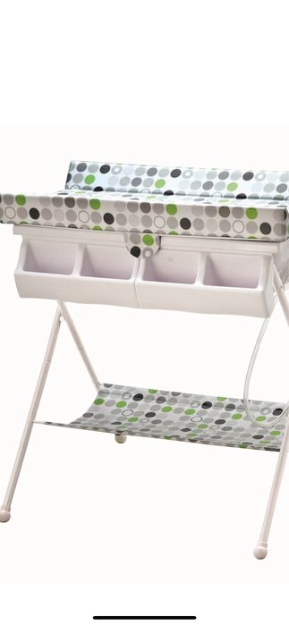 Cadita cu masa de infasat