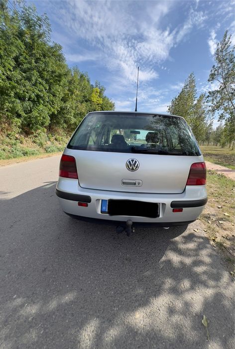 VW Golf 4 • 1.4 benzină • 2002 • Germania • Cârlig
